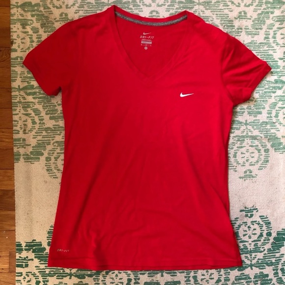Nike Dri Fit Tee - Picture 1 of 4